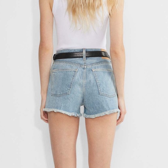 Aritzia Denim Forum The Ex Boyfriend Hi-rise‎ Denim Relaxed Cutoff Short Size 28 - Picture 2 of 9